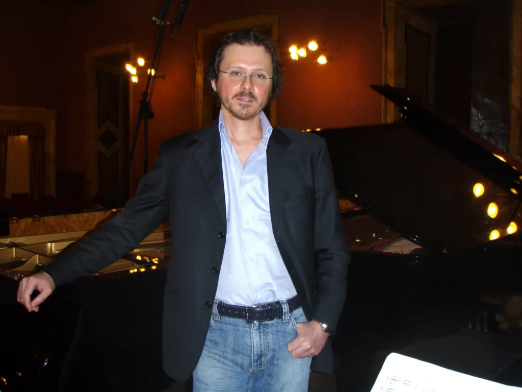 M° Andrea Dominici - Pianista e Tecnico Accordatore di Pianoforti.